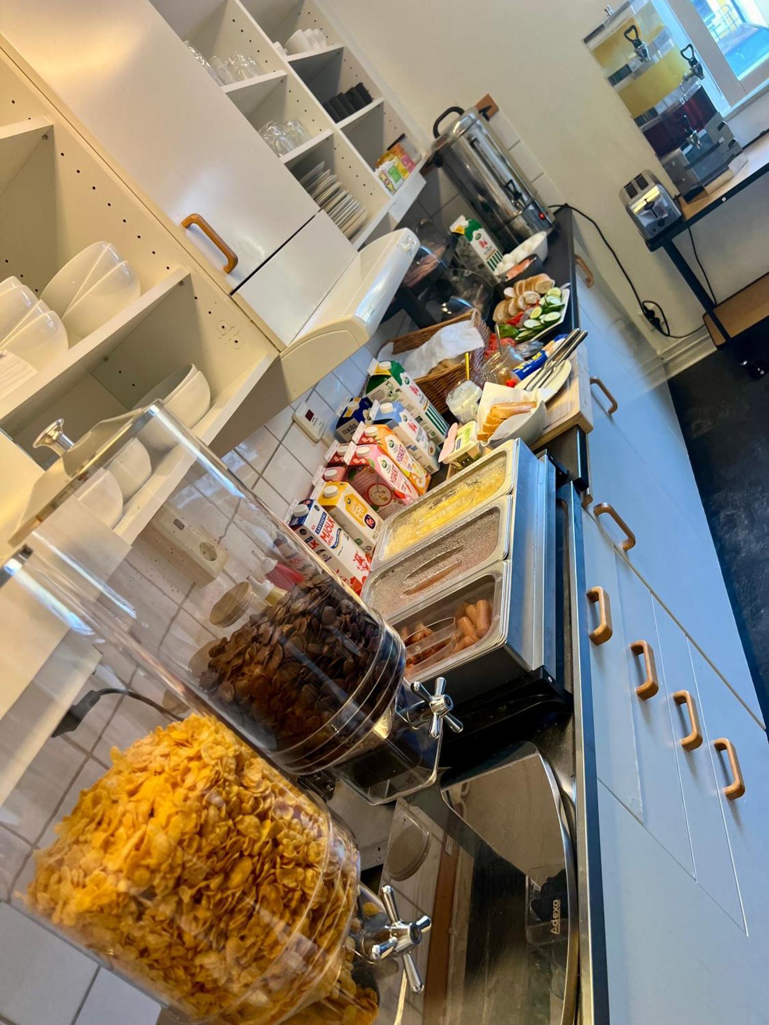 Hotell City Karlshamn คาร์ลซัมน์ ภายนอก รูปภาพ