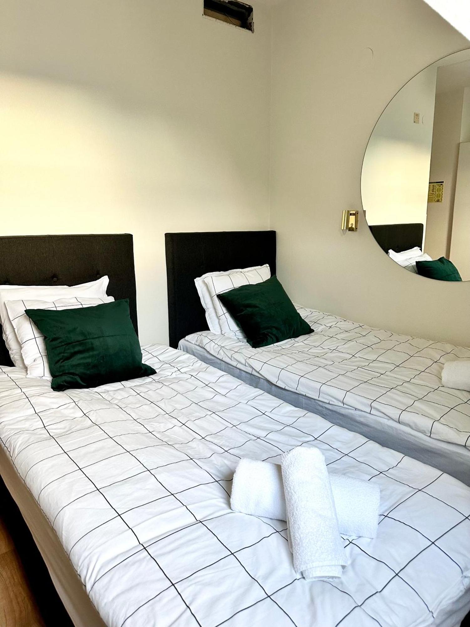 Hotell City Karlshamn คาร์ลซัมน์ ภายนอก รูปภาพ